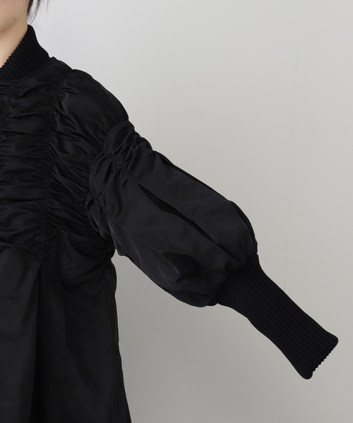 ANNA SUI NYC（アナ スイ エヌ ワイ シー）の「≪ WEB限定 / 追加 ≫ANNA SUI NYC / アナスイエヌワイシー ロングMA-1コート（MA-1・レディース・ブラック/カーキ・FREE）」の3枚目の写真