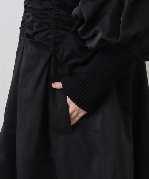 ANNA SUI NYC（アナ スイ エヌ ワイ シー）の「≪ WEB限定 / 追加 ≫ANNA SUI NYC / アナスイエヌワイシー ロングMA-1コート（MA-1・レディース・ブラック/カーキ・FREE）」の5枚目の写真