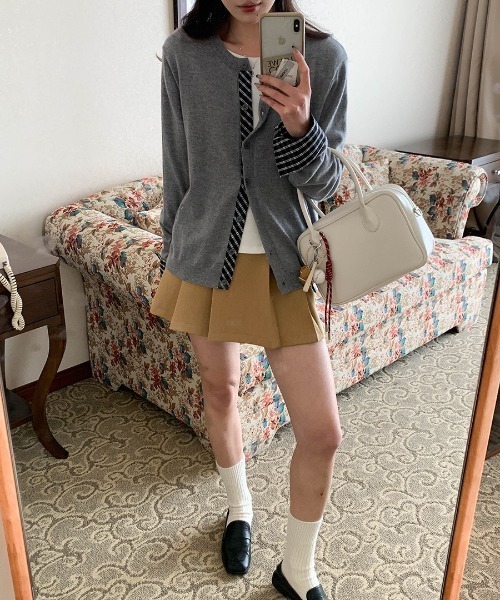 yuue' ( wear )（ユーイ）の「フェイクレイヤードチェック柄カーディガン（カーディガン/ボレロ・レディース・アイボリー/ブラック/グレー/ネイビー・FREE）」の7枚目の写真