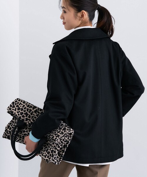 INDIVI（インディヴィ）の「【軽やか／ゆったり】ウール混ショートトレンチコート（トレンチコート・レディース・ライトグレー系8/ブラック・05/13/15 /36/38/40）」の5枚目の写真