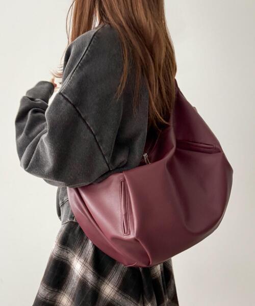 WEGO(ウィゴー)の「WEGO/タックポケットBIGショルダー(ショルダーバッグ・レディース・ワイン/ブラック/ホワイト/ブラウン・FREE)」の20枚目の写真