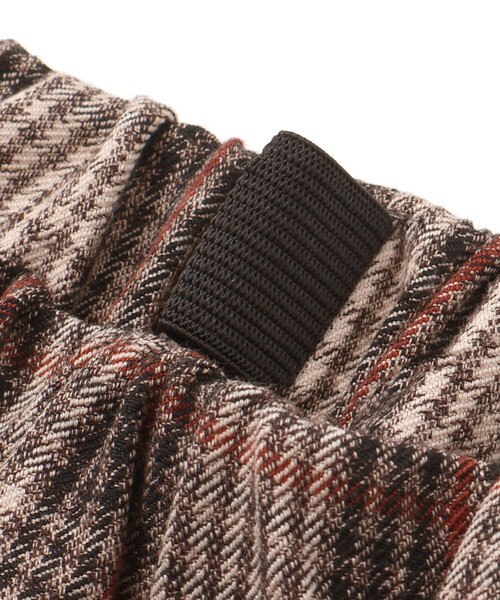 Noeil aime BeBe（ノイユエイムベベ）の「タータンチェックインナーパンツ付きスカート（スカート・キッズ・ブラウン系その他・120cm/110cm/130cm/100cm）」の14枚目の写真