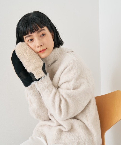 collex（コレックス）の「【福田手袋】【タッチパネル対応】ボアミトングローブ（手袋・レディース・ブラック/アイボリー/チャコールグレー・フリー）」の2枚目の写真