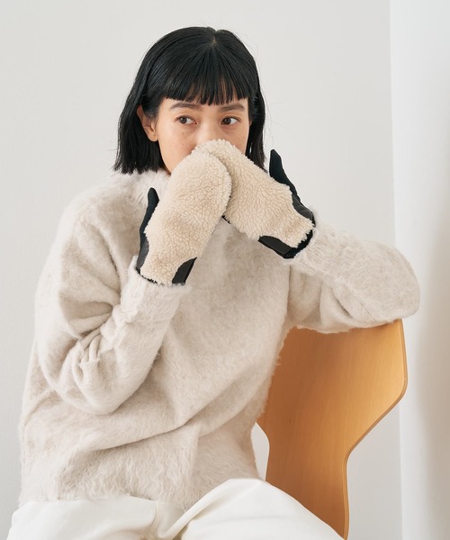 collex（コレックス）の「【福田手袋】【タッチパネル対応】ボアミトングローブ（手袋・レディース・ブラック/アイボリー/チャコールグレー・フリー）」の13枚目の写真