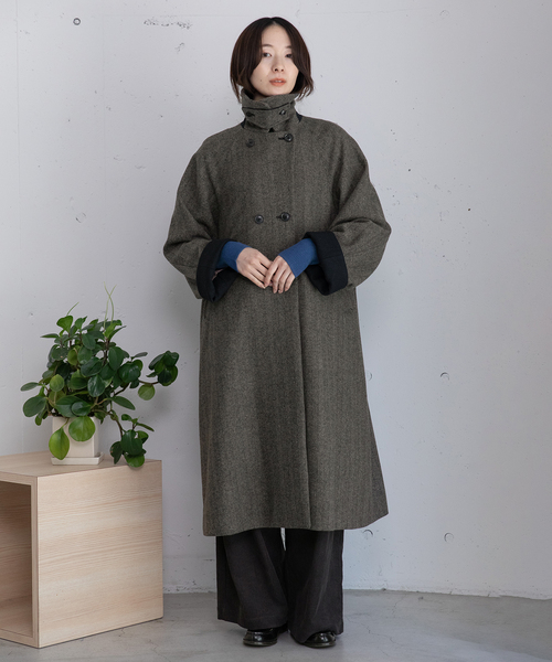 POU DOU DOU（プードゥドゥ）の「ダブルボタンハイネックコート（その他アウター・レディース・ダークブラウン/ライトグレー/ネイビー・M）」の4枚目の写真