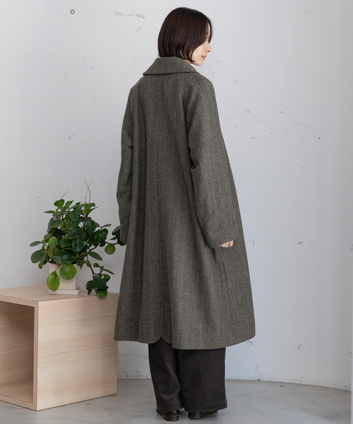 POU DOU DOU（プードゥドゥ）の「ダブルボタンハイネックコート（その他アウター・レディース・ダークブラウン/ライトグレー/ネイビー・M）」の11枚目の写真