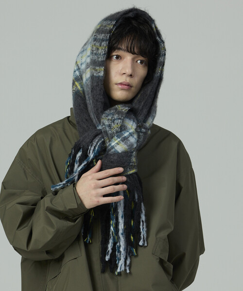 FREAK'S STORE(フリークスストア)の「チェック柄 ボリューム マフラー(マフラー・メンズ・ブラック/オリーブ/ブラウン/ベージュ/ネイビー・ONE SIZE)」の7枚目の写真