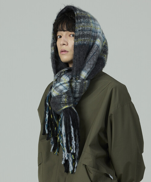 FREAK'S STORE(フリークスストア)の「チェック柄 ボリューム マフラー(マフラー・メンズ・ブラック/オリーブ/ブラウン/ベージュ/ネイビー・ONE SIZE)」の8枚目の写真