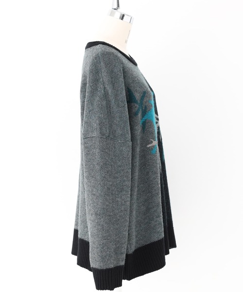 kOhAKU（コハク）の「『配色箔プリントアート柄ニット』（ニット/セーター・レディース・ブラック・FREE）」の19枚目の写真