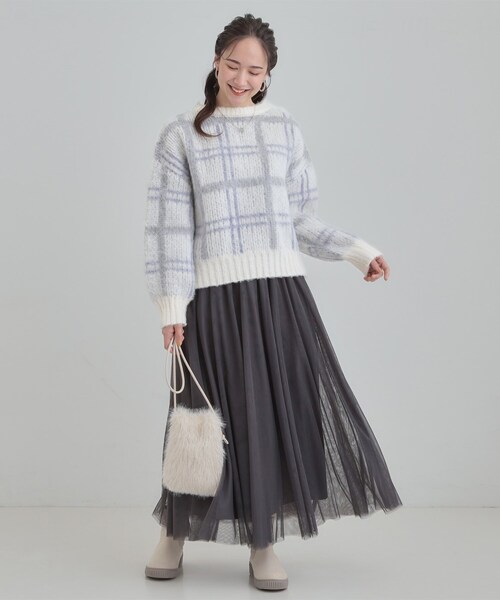 Cutie Blonde（キューティーブロンド）の「【S-LL】女性らしさ漂う ふわふわチェック柄ニット（ニット/セーター・レディース・ホワイト系2/ネイビー系1/ピンク系・01/02/04/03）」の6枚目の写真