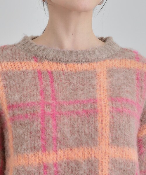 Cutie Blonde（キューティーブロンド）の「【S-LL】女性らしさ漂う ふわふわチェック柄ニット（ニット/セーター・レディース・ホワイト系2/ネイビー系1/ピンク系・01/02/04/03）」の19枚目の写真