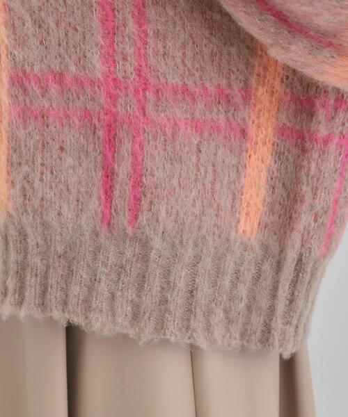 Cutie Blonde（キューティーブロンド）の「【S-LL】女性らしさ漂う ふわふわチェック柄ニット（ニット/セーター・レディース・ホワイト系2/ネイビー系1/ピンク系・01/02/04/03）」の22枚目の写真