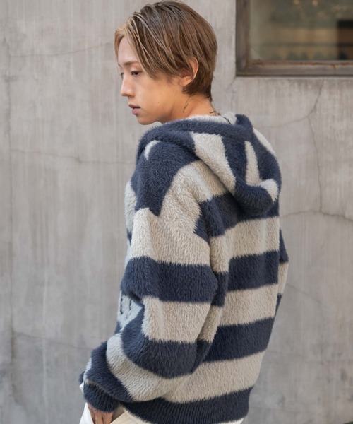 WEGO（ウィゴー）の「WEGO/シャギーグラフィックZIPパーカー（パーカー・メンズ・ブラック/レッド系その他/グレー系その他5・MEDIUM/LARGE）」の9枚目の写真