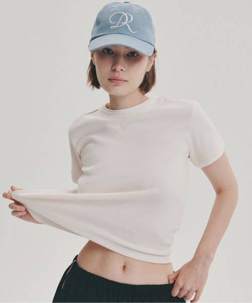 DEARMYDEER(ディアマイディア)の「ディアシンボルダブルレイヤードTシャツ(ベージュ)(Tシャツ/カットソー・レディース・その他・FREE)」の1枚目の写真