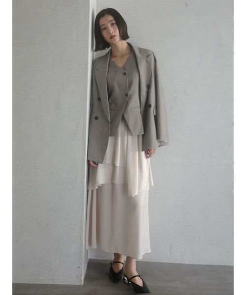 LAGUNAMOON（ラグナムーン）の「カフスダブルテーラードジャケット（テーラードジャケット・レディース・グレー/チャコールグレー/ベージュ・FREE）」の18枚目の写真