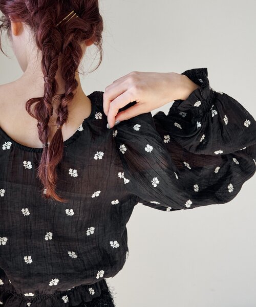 Kastane（カスタネ）の「フラワーステッチブラウス（シャツ/ブラウス・レディース・アイボリー/ブラック/サックスブルー/ピンク・FREE）」の18枚目の写真