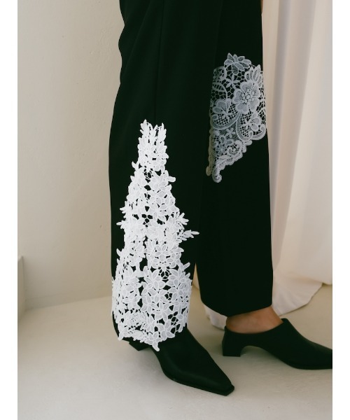 sahara(サハラ)の「Lace Layout Pants/レースレイアウトパンツ(スラックス・レディース・ブラック/ブラウン/ベージュ・FREE)」の5枚目の写真