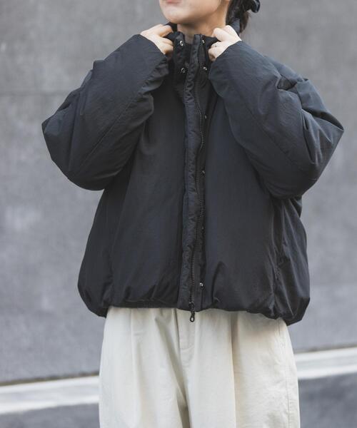 FORK&SPOON(フォークアンドスプーン)の「FORK&SPOON スタンドカラーダウンブルゾン(ブルゾン・レディース・ブラック/グリーン系その他・1)」の1枚目の写真