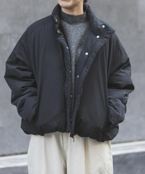 FORK&SPOON(フォークアンドスプーン)の「FORK&SPOON スタンドカラーダウンブルゾン(ブルゾン・レディース・ブラック/グリーン系その他・1)」の3枚目の写真