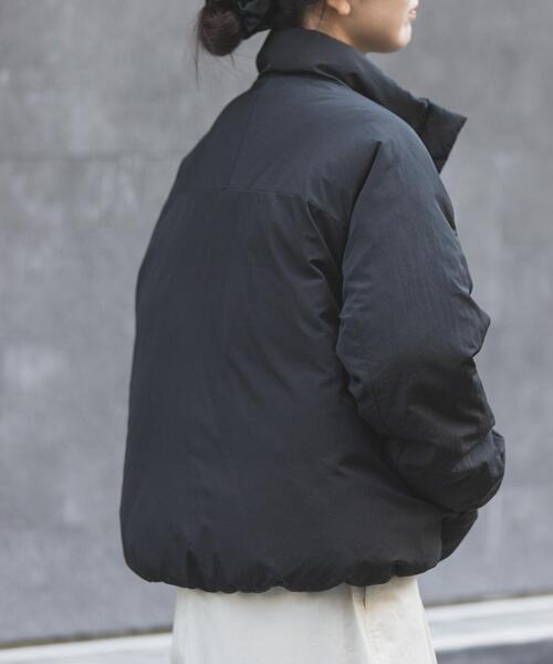 FORK&SPOON(フォークアンドスプーン)の「FORK&SPOON スタンドカラーダウンブルゾン(ブルゾン・レディース・ブラック/グリーン系その他・1)」の6枚目の写真