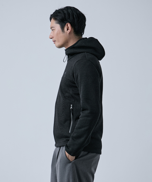 B.C STOCK(ベーセーストック)の「METORO FLEEX フードブルゾン(パーカー・メンズ・ブラック/ネイビー/ライトグレー・SMALL/MEDIUM/LARGE)」の7枚目の写真