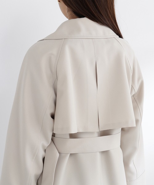 NATURAL BEAUTY BASIC(ナチュラルビューティーベーシック)の「◇ラグランフォルムカルゼコート(トレンチコート・レディース・カーキ/ベージュ/チャコールグレー・MEDIUM/P/S)」の4枚目の写真