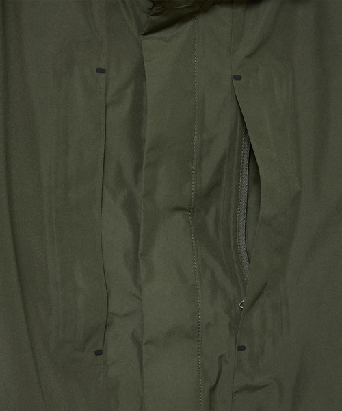 AIGLE（エーグル）の「GORE-TEX ゴアテックス 防水 防風 透湿 2レイヤー ジャケット RP / フード付け外し可（マウンテンパーカー・メンズ・ブラック/ホワイト/モスグリーン・XS/XL/S/L/M/XXL）」の17枚目の写真