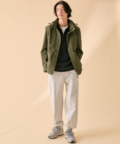 AIGLE（エーグル）の「GORE-TEX 防風 防水 透湿 ゴアテックス 2レイヤー ジャケット RP フード取り外し可（マウンテンパーカー・メンズ・ブラック/ホワイト/モスグリーン・XS/XL/S/L/M/XXL）」の4枚目の写真