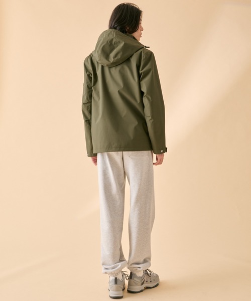 AIGLE（エーグル）の「GORE-TEX 防風 防水 透湿 ゴアテックス 2レイヤー ジャケット RP フード取り外し可（マウンテンパーカー・メンズ・ブラック/ホワイト/モスグリーン・XS/XL/S/L/M/XXL）」の5枚目の写真