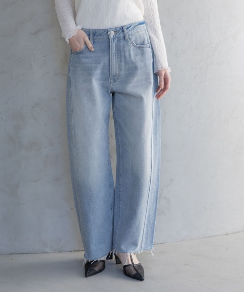 A part by（アパートバイ）の「Apbカーブデニムパンツ（デニムパンツ・レディース・ライトブルー/オフホワイト・MEDIUM/SMALL）」の11枚目の写真