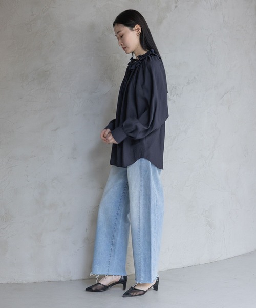 A part by（アパートバイ）の「Apbカーブデニムパンツ（デニムパンツ・レディース・ライトブルー/オフホワイト・MEDIUM/SMALL）」の21枚目の写真