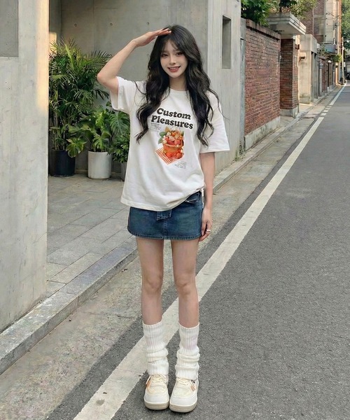 September SEOUL(セプテンバーソウル)の「ストローピクニックバスケットグラフィックTシャツ(Tシャツ/カットソー・レディース・ホワイト/ブルー・FREE)」の7枚目の写真