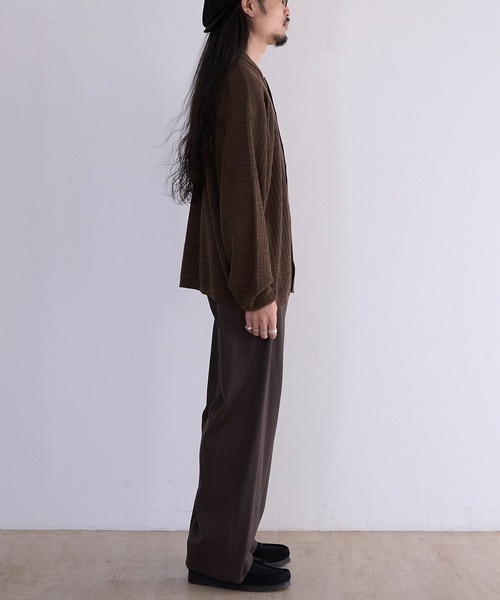crepuscule（クレプスキュール）の「crepuscule Crepe Knit Shirt (2601-006)（シャツ/ブラウス・メンズ・ブラウン/ブラック・1/2）」の11枚目の写真