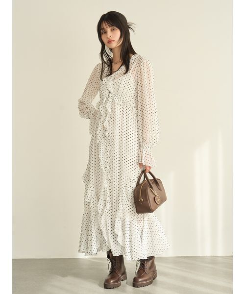 LILY BROWN（リリーブラウン）の「フリルガウンピース（ワンピース・レディース・ドット/ブルー/クリーム・0/1）」の3枚目の写真