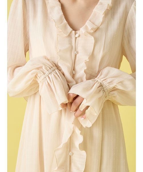 LILY BROWN（リリーブラウン）の「フリルガウンピース（ワンピース・レディース・ドット/ブルー/クリーム・0/1）」の9枚目の写真