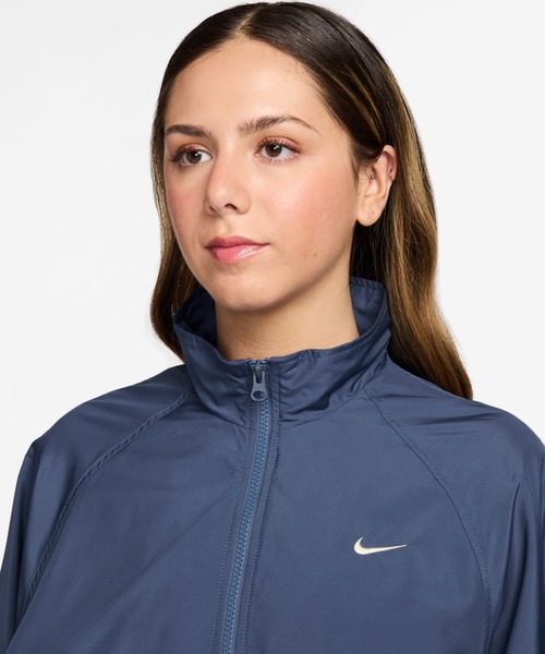 NIKE（ナイキ）の「ナイキ NIKE ナイキ  NSW クラアシック UV トラック ジャケット（ブルゾン・レディース・ホワイト/ブラック・M/L）」の9枚目の写真