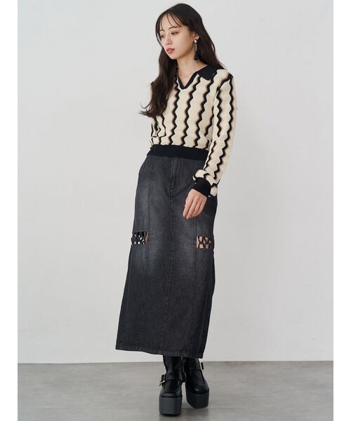 MURUA（ムルーア）の「ツイストレースアップデニムスカート（デニムスカート・レディース・ブラック/ブルー・1/2）」の13枚目の写真