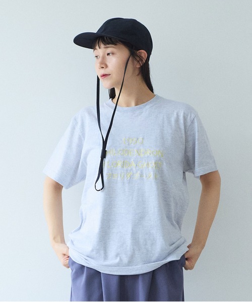 yuni（ユニ　）の「PHILODENDRON embroidely Tshirt（Tシャツ/カットソー・レディース・グレー/ホワイト・FREE）」の2枚目の写真