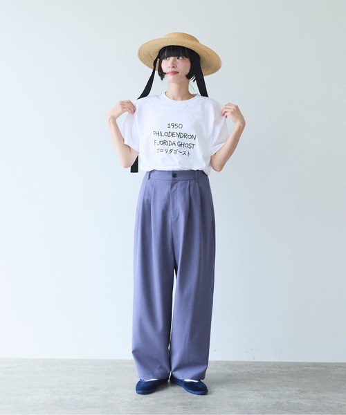 yuni（ユニ　）の「PHILODENDRON embroidely Tshirt（Tシャツ/カットソー・レディース・グレー/ホワイト・FREE）」の5枚目の写真