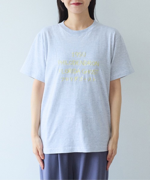 yuni（ユニ　）の「PHILODENDRON embroidely Tshirt（Tシャツ/カットソー・レディース・グレー/ホワイト・FREE）」の14枚目の写真