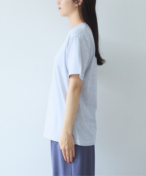 yuni（ユニ　）の「PHILODENDRON embroidely Tshirt（Tシャツ/カットソー・レディース・グレー/ホワイト・FREE）」の15枚目の写真