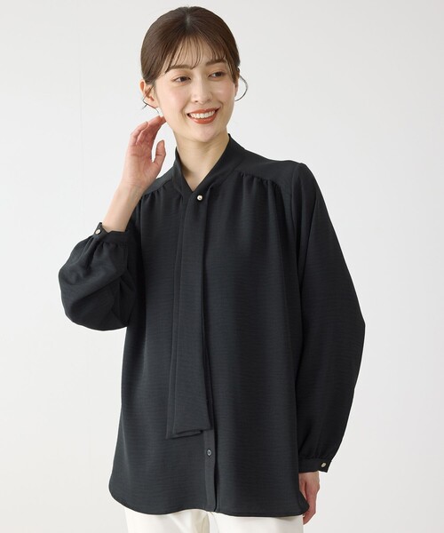 Jayro(ジャイロ)の「ボウタイブラウス(シャツ/ブラウス・レディース・ベージュ/ホワイト系その他2/ブラック・M)」の1枚目の写真