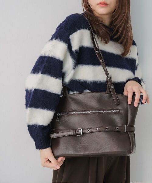 RETRO GIRL（レトロガール）の「ベルトデザイントート（ショルダーバッグ・レディース・ブラウン/オフホワイト/ブラック・ONE SIZE）」の3枚目の写真