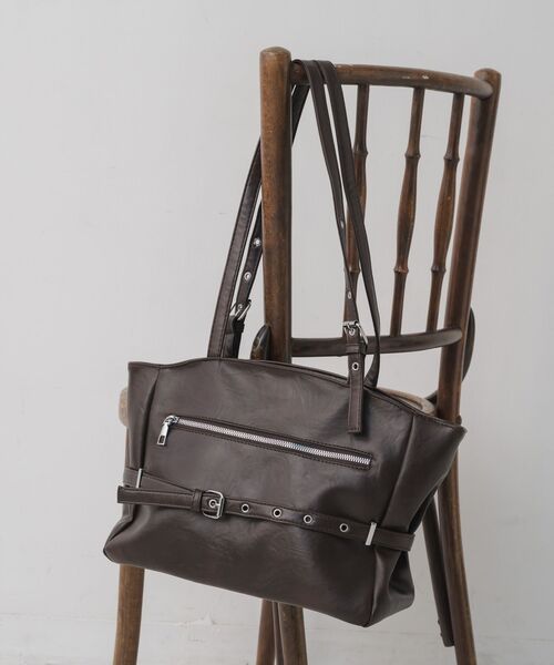 RETRO GIRL（レトロガール）の「ベルトデザイントート（ショルダーバッグ・レディース・ブラウン/オフホワイト/ブラック・ONE SIZE）」の5枚目の写真