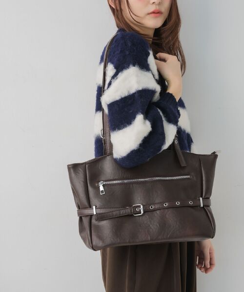 RETRO GIRL（レトロガール）の「ベルトデザイントート（ショルダーバッグ・レディース・ブラウン/オフホワイト/ブラック・ONE SIZE）」の8枚目の写真