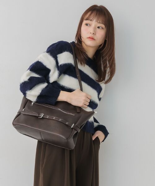 RETRO GIRL（レトロガール）の「ベルトデザイントート（ショルダーバッグ・レディース・ブラウン/オフホワイト/ブラック・ONE SIZE）」の9枚目の写真