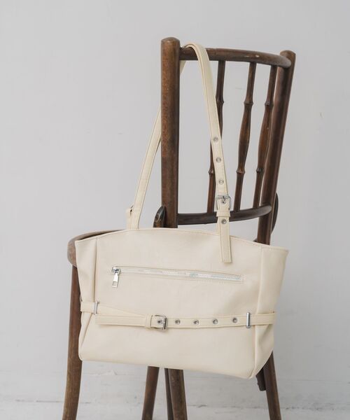 RETRO GIRL（レトロガール）の「ベルトデザイントート（ショルダーバッグ・レディース・ブラウン/オフホワイト/ブラック・ONE SIZE）」の10枚目の写真