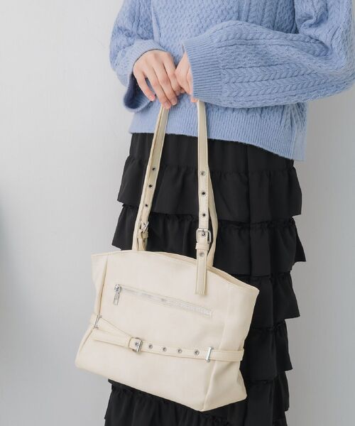 RETRO GIRL（レトロガール）の「ベルトデザイントート（ショルダーバッグ・レディース・ブラウン/オフホワイト/ブラック・ONE SIZE）」の12枚目の写真