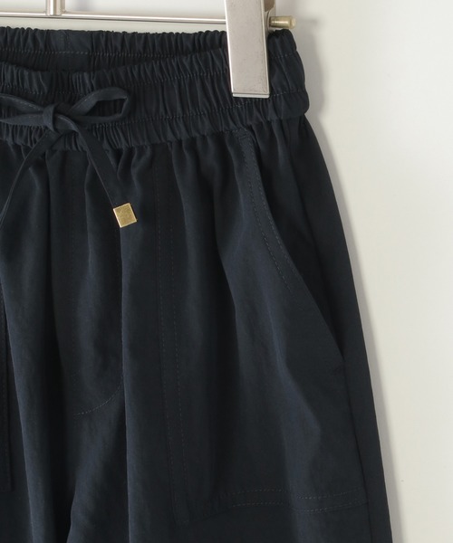 ikka（イッカ）の「【親子コーデ】ドライテックベイカーパンツ（120~160cm）【接触冷感／速乾】（その他パンツ・キッズ・オリーブ/ネイビー・140/130/150/160/120）」の6枚目の写真