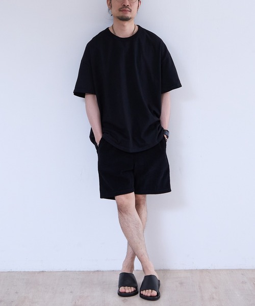 LES TIEN(レスティエン)の「LES TIEN BINDED NECK OVERSIZED TEE (HV-2092)(Tシャツ/カットソー・メンズ・ネイビー/ホワイト/ブラック/ブラック系その他2・SMALL/LARGE/MEDIUM)」の11枚目の写真